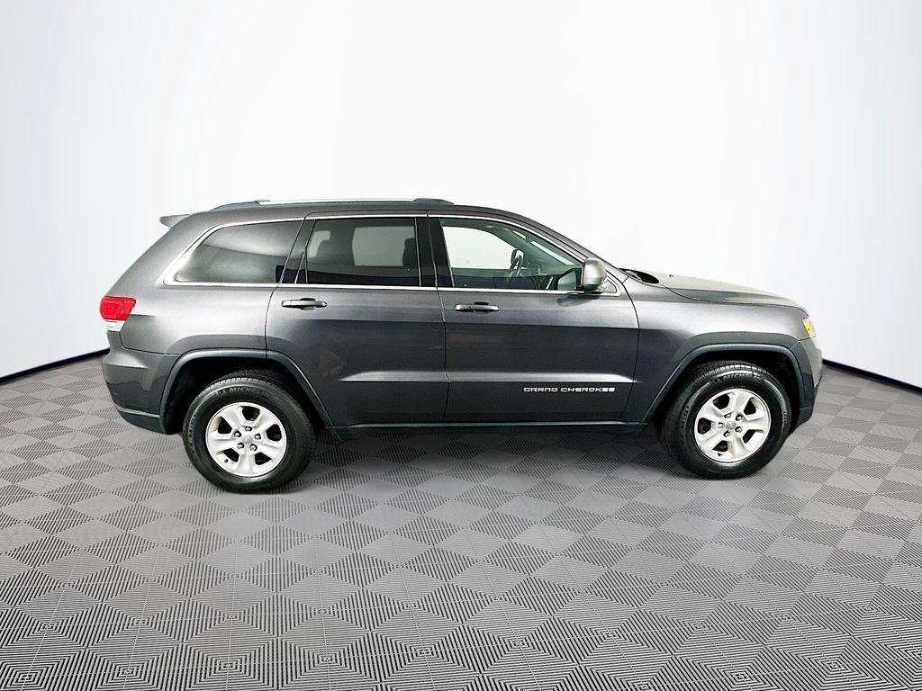Used 2016 Jeep Grand Cherokee Laredo w/ Quick Order Package 23E AWD/4WD image 11