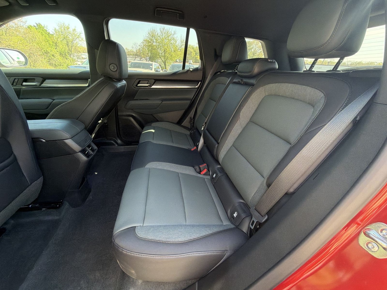New 2026 GMC Terrain AT4 AWD/4WD image 24