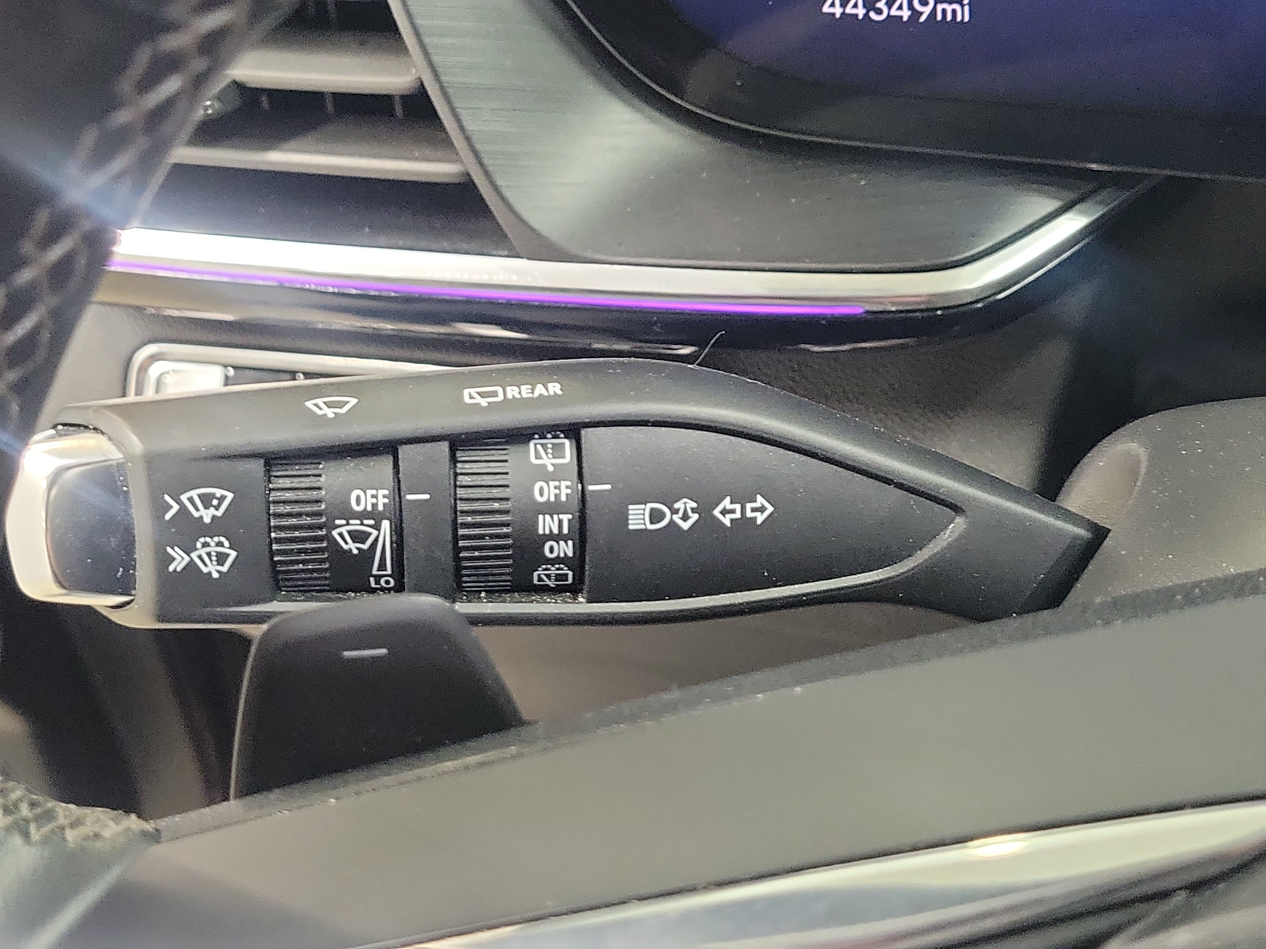 Used 2024 Buick Envision Preferred AWD/4WD image 27