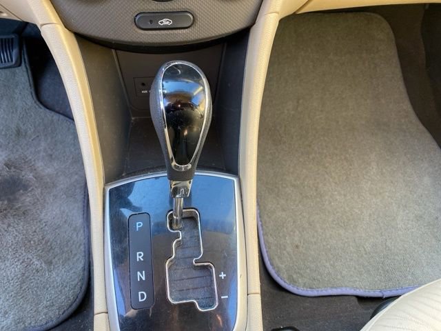 Used 2012 Hyundai Accent GLS w/ Premium Pkg 3 image 19