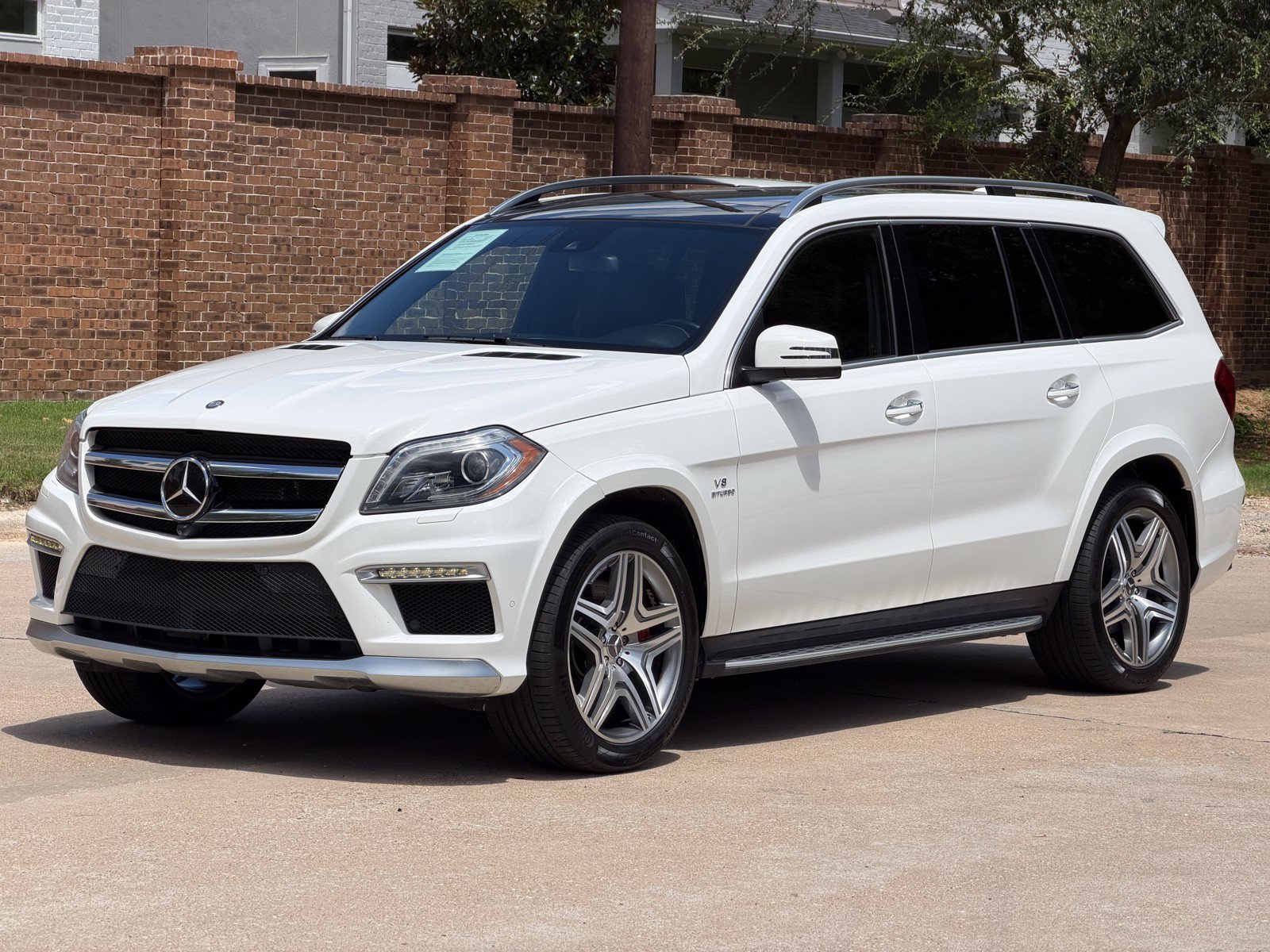 Used 2016 Mercedes-Benz GL 63 AMG 4MATIC image 11