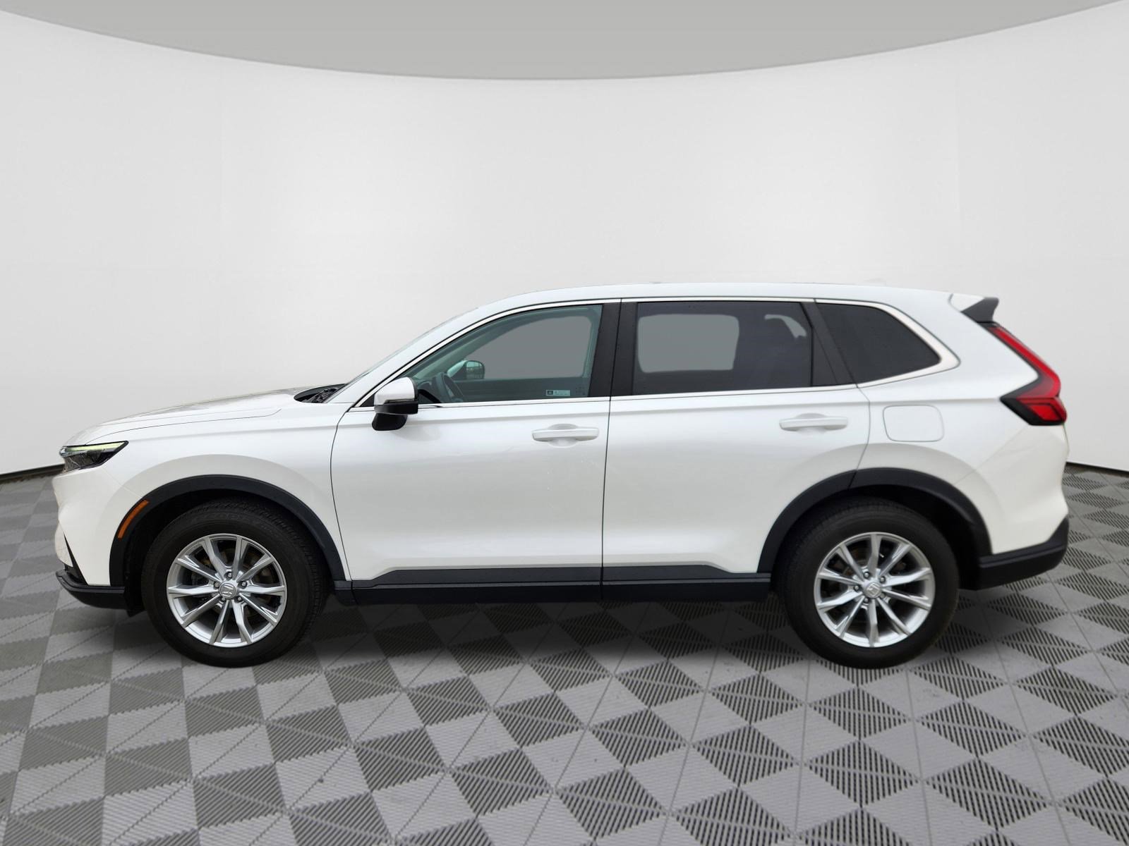 Used 2024 Honda CR-V EX image 5