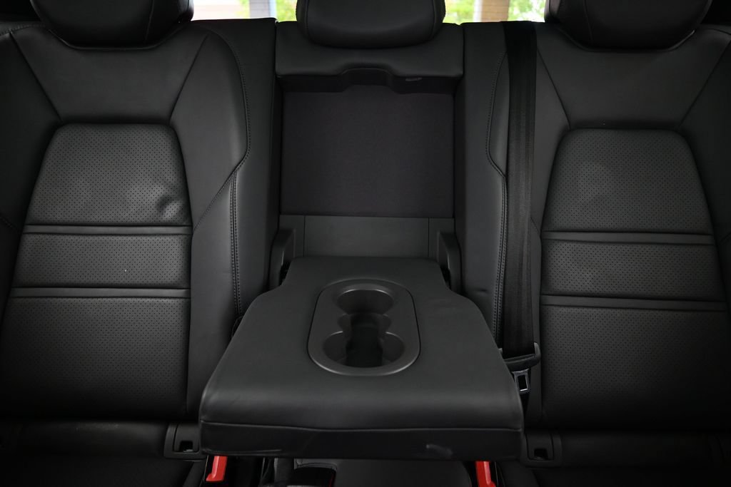 Certified 2020 Porsche Cayenne AWD/4WD image 21