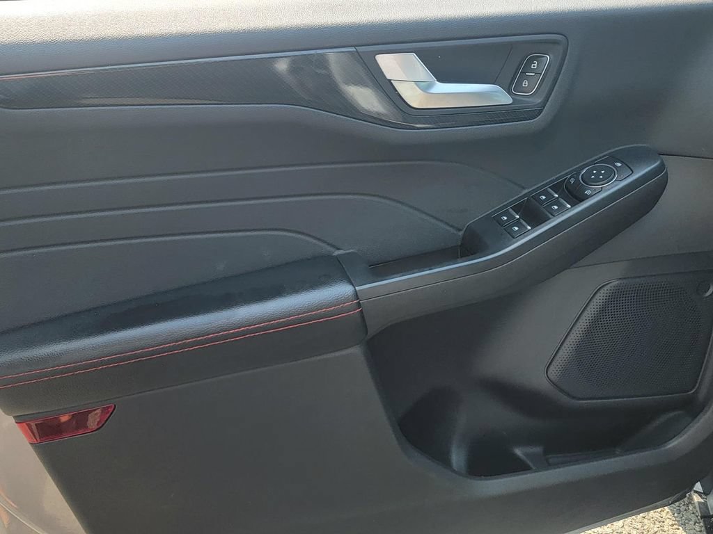 Used 2024 Ford Escape ST-Line FWD image 11