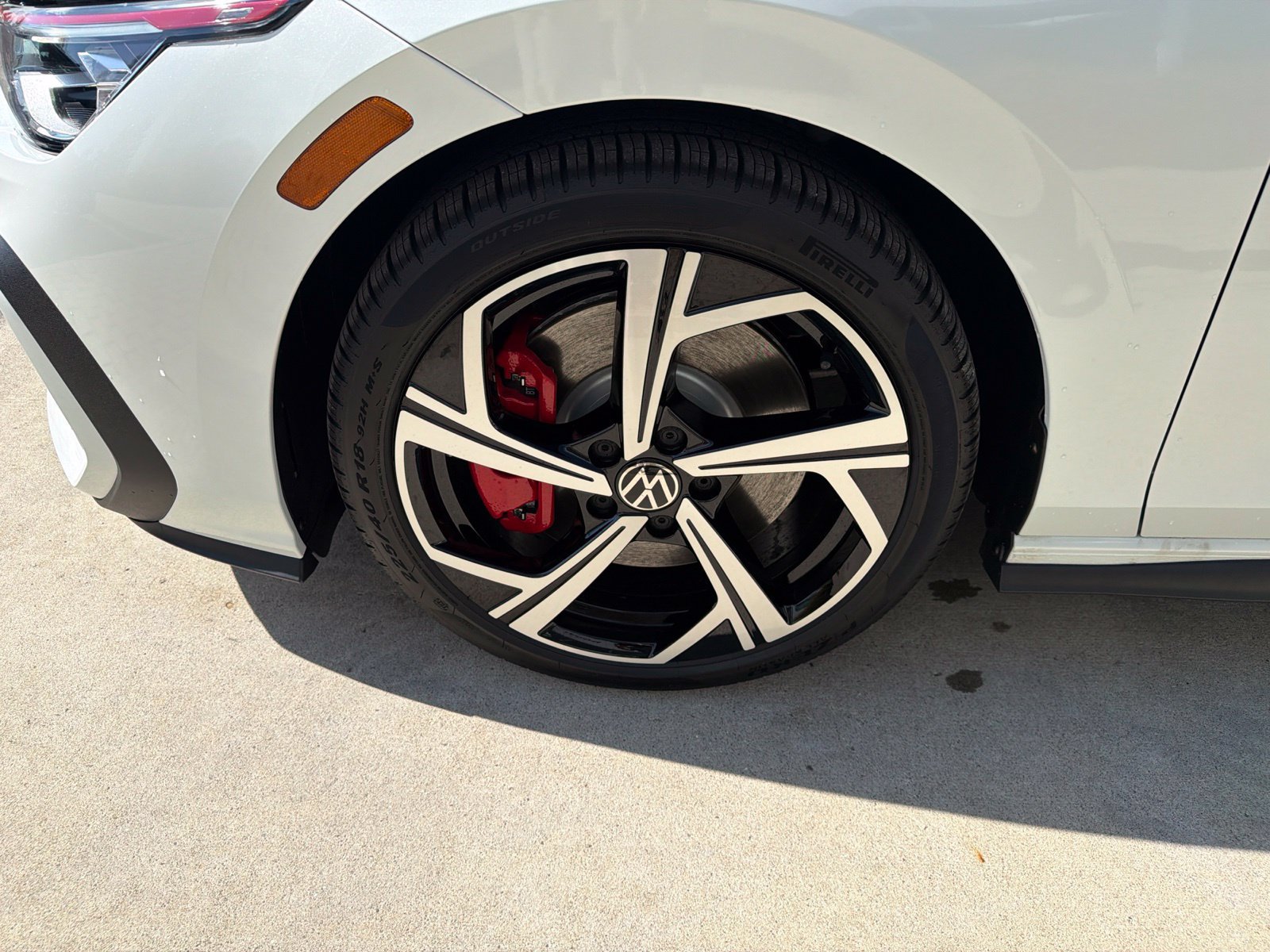 New 2026 Volkswagen GTI SE FWD image 7