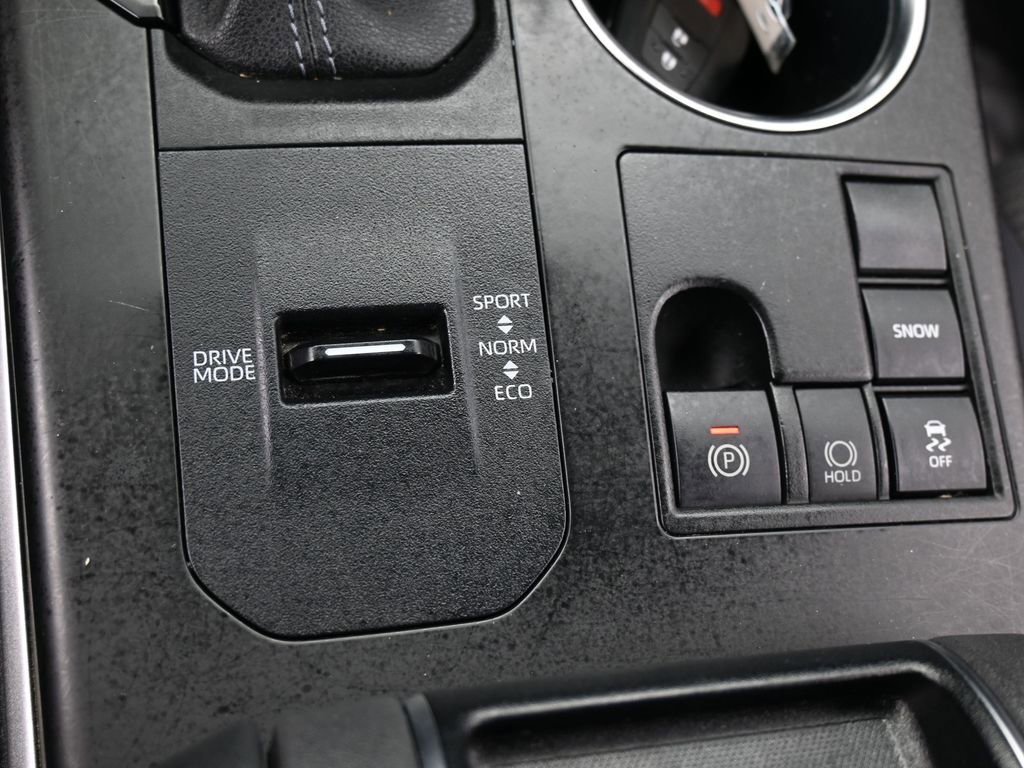 Used 2023 Toyota Highlander L image 22