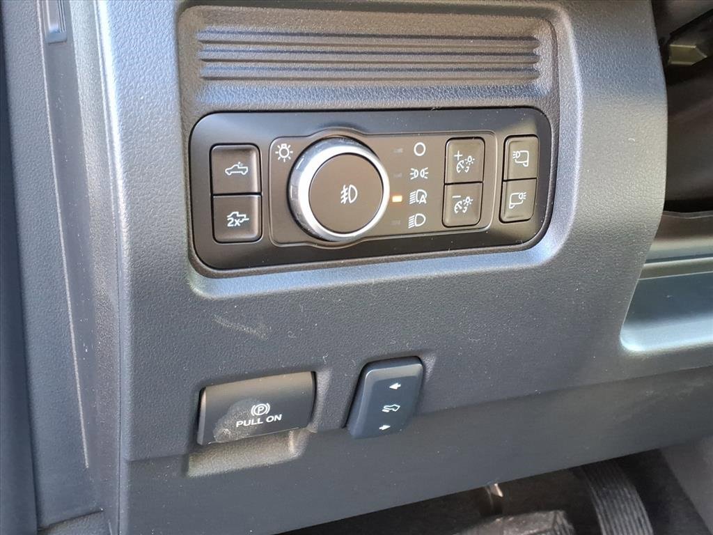 New 2026 Ford F250 Lariat w/ Black Appearance Package image 22