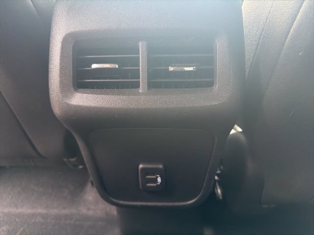 Used 2023 Chevrolet Equinox LT w/ LPO, Floor Liner Package FWD image 15