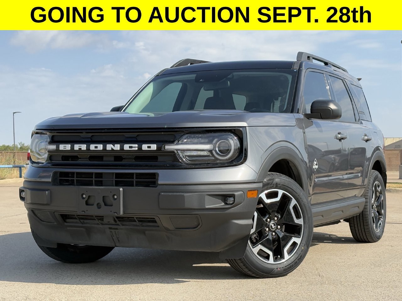 Certified 2022 Ford Bronco Sport Outer Banks w/ Tech Package AWD/4WD image 2