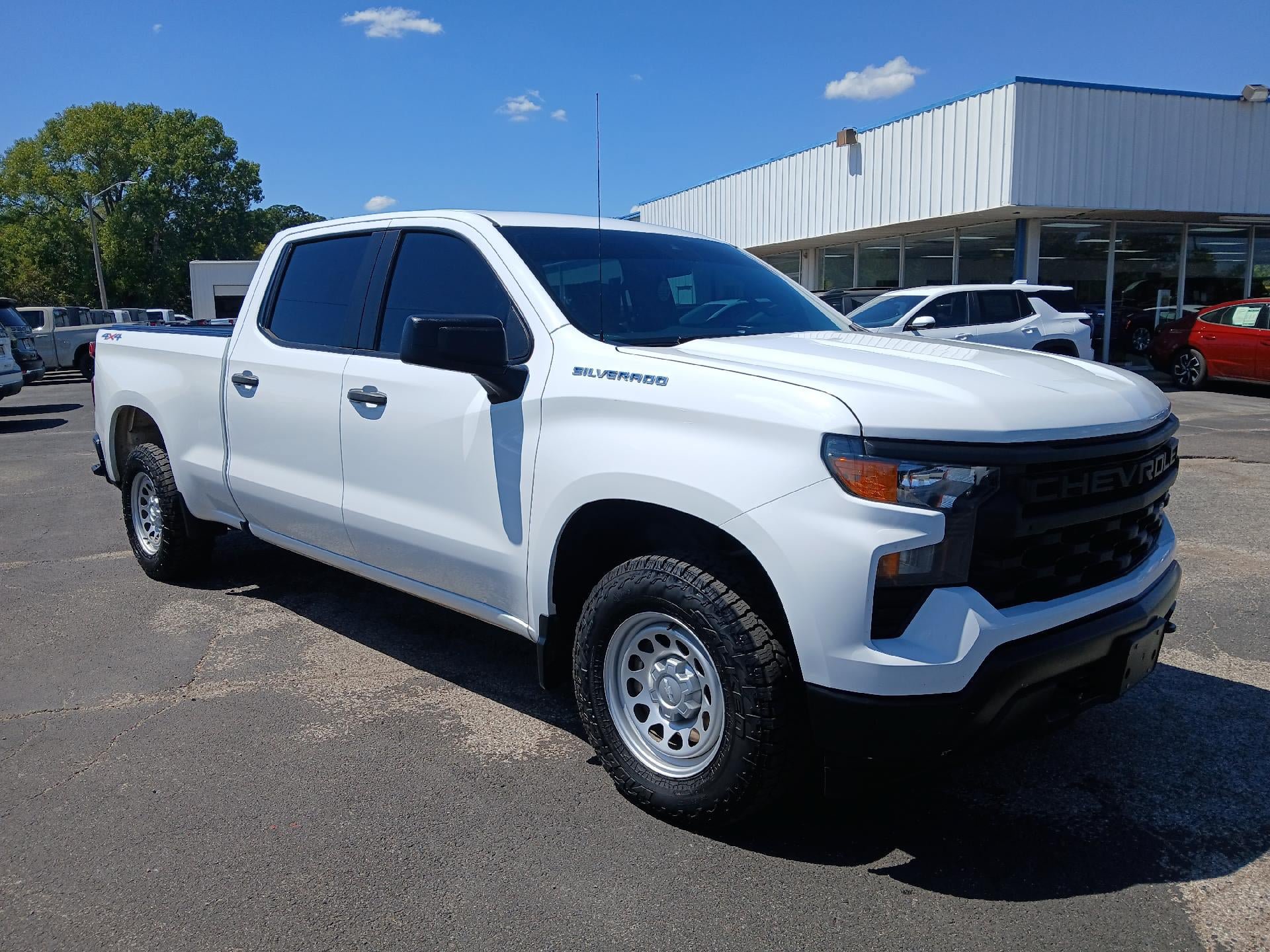Used 2023 Chevrolet Silverado 1500 W/T w/ Trailering Package AWD/4WD image 10