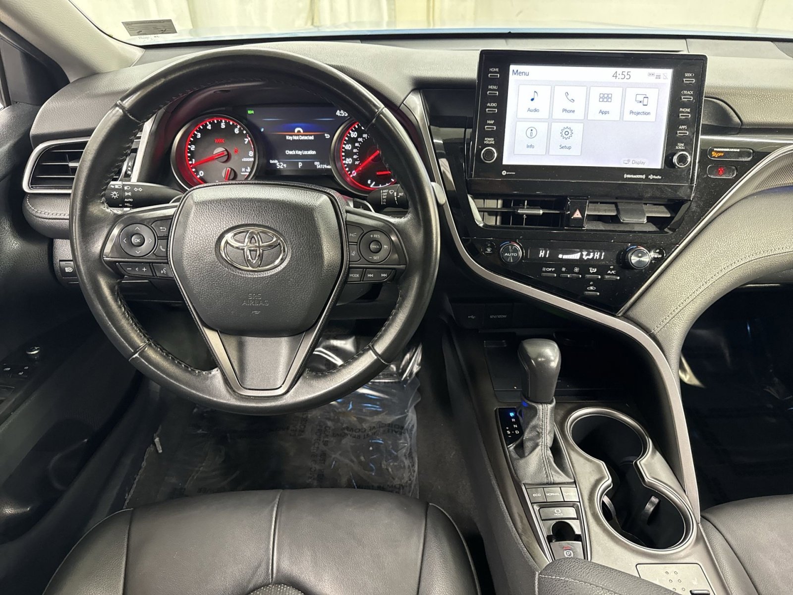 Used 2023 Toyota Camry XSE image 27