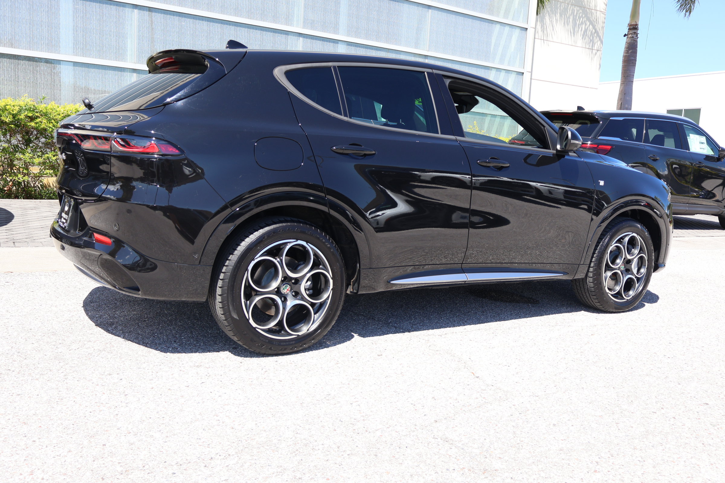 Used 2024 Alfa Romeo Tonale Ti w/ Active Assist Package AWD/4WD image 9