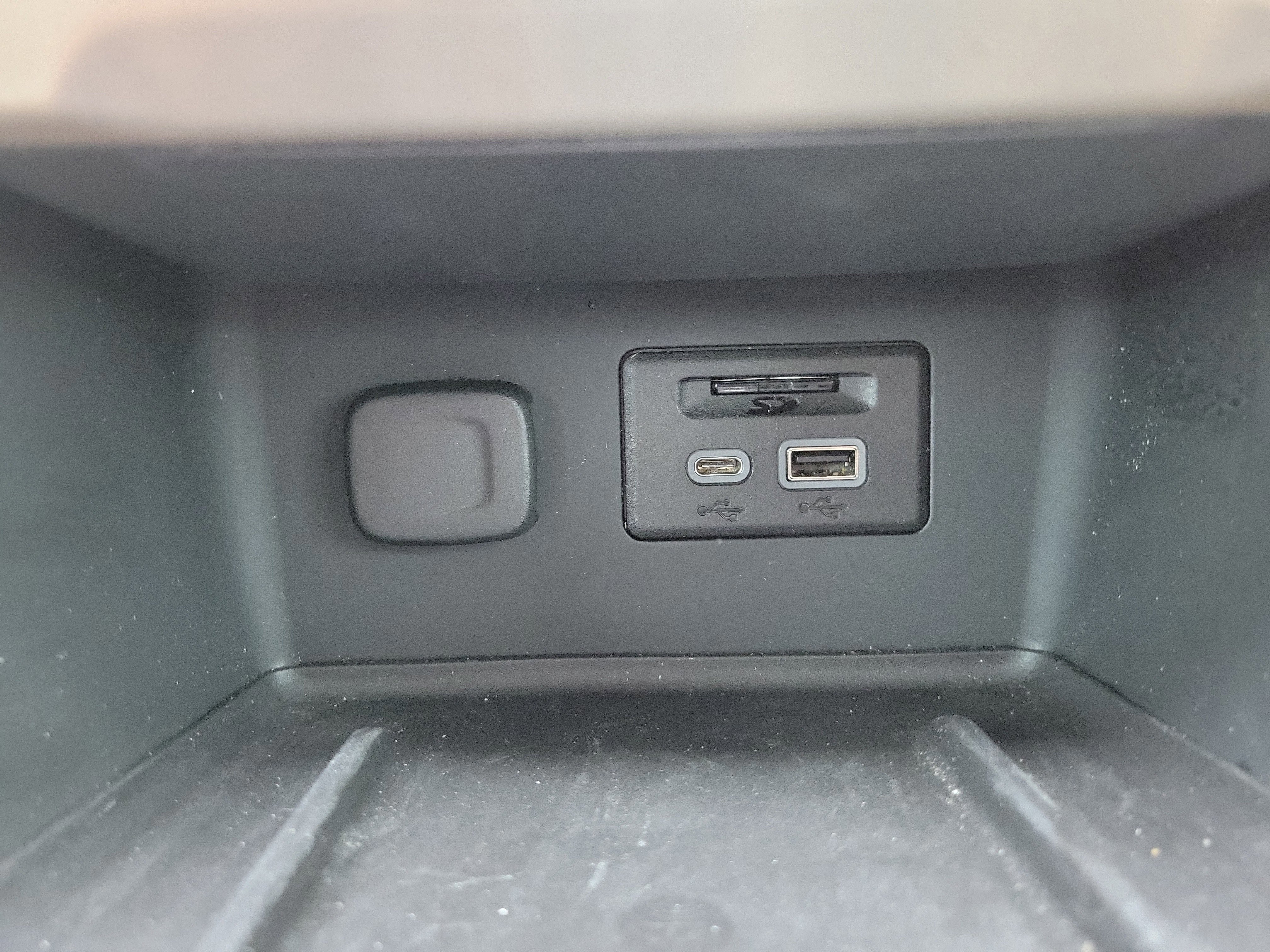 Used 2021 GMC Acadia Denali w/ Denali Technology Package image 29