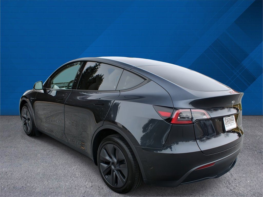 Used 2025 Tesla Model Y Long Range image 7