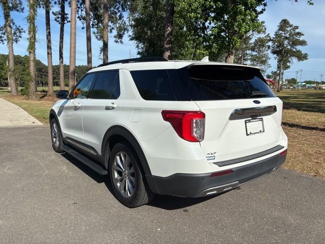 Used 2023 Ford Explorer XLT w/ Equipment Group 202A RWD image 5