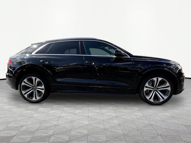 Used 2022 Audi Q8 Prestige w/ Prestige Package AWD/4WD image 8