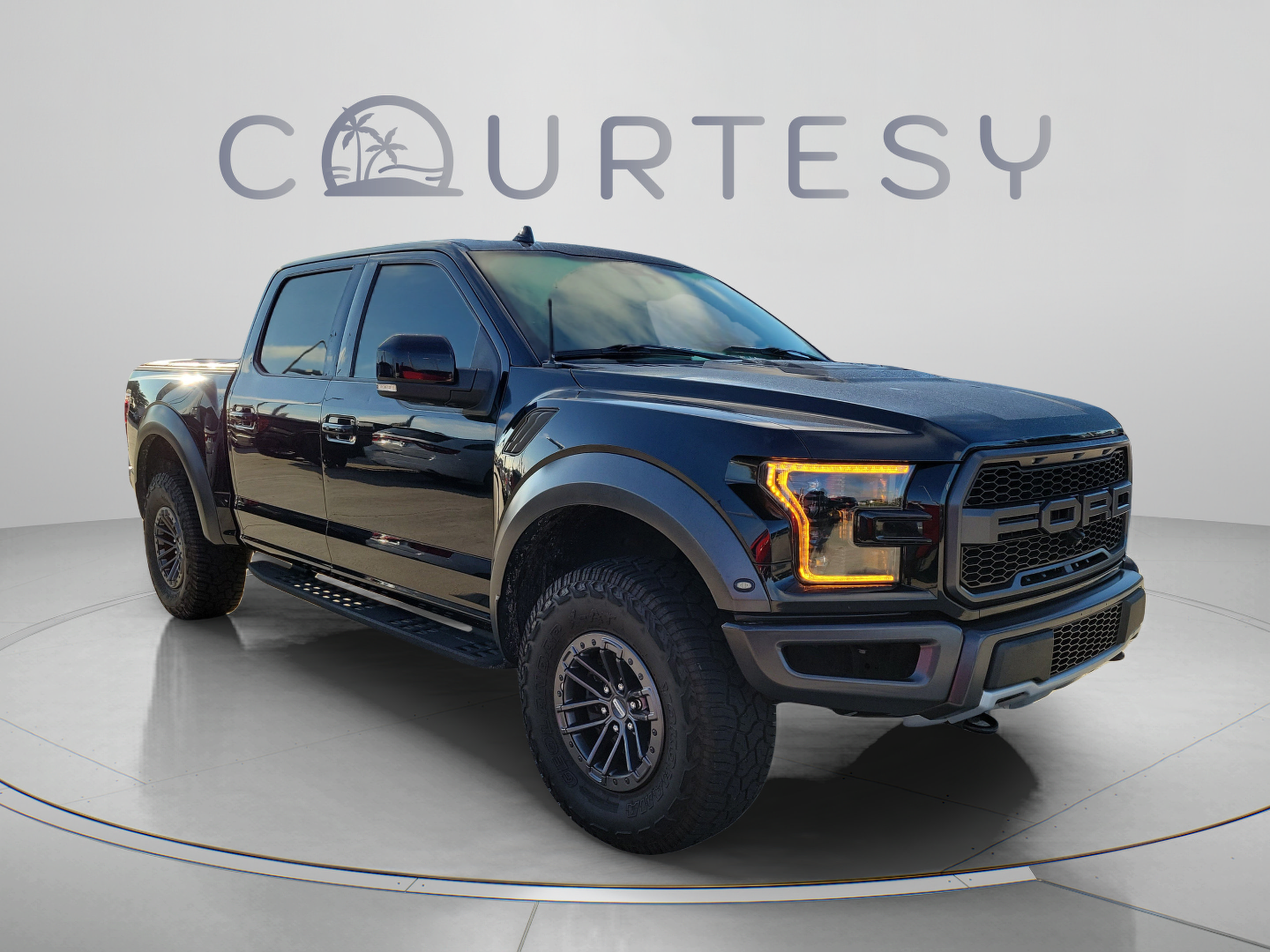 Used 2020 Ford F150 Raptor w/ Equipment Group 802A Luxury AWD/4WD image 4