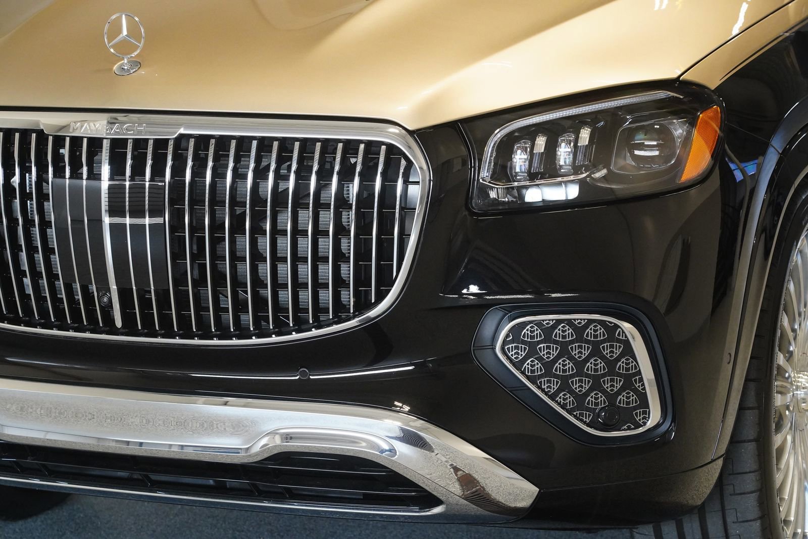 New 2026 Mercedes-Benz Maybach GLS 600 4MATIC image 8