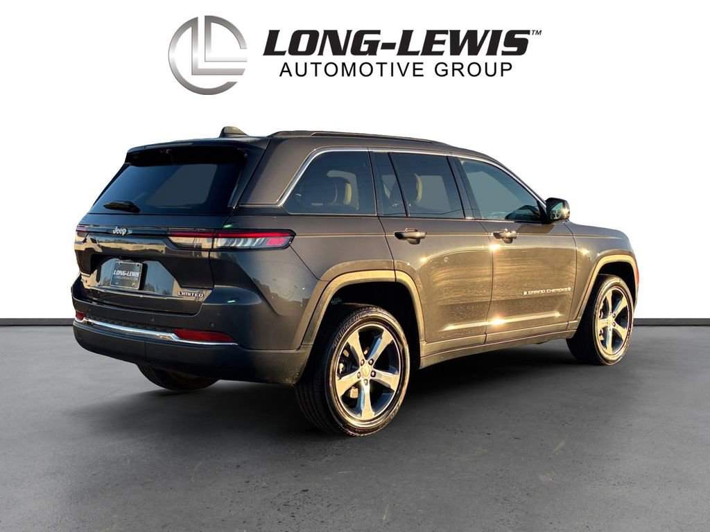 Used 2024 Jeep Grand Cherokee Limited w/ Luxury Tech Group II image 7