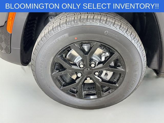 New 2025 Jeep Grand Cherokee Altitude w/ Trailer Tow Package image 30