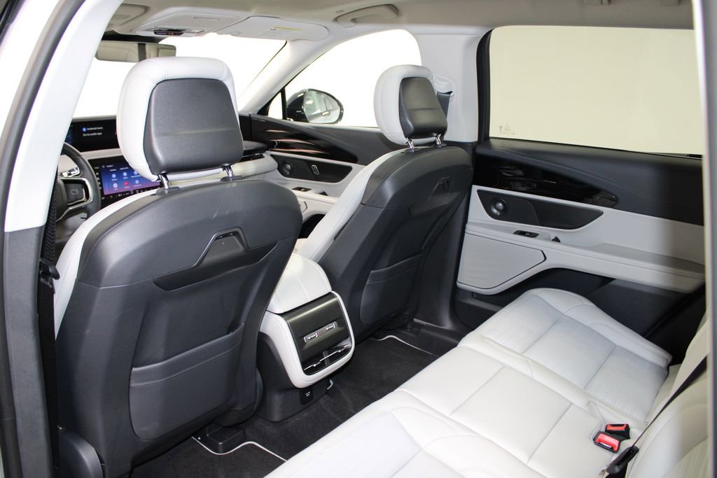 New 2026 Lincoln Nautilus Reserve image 26