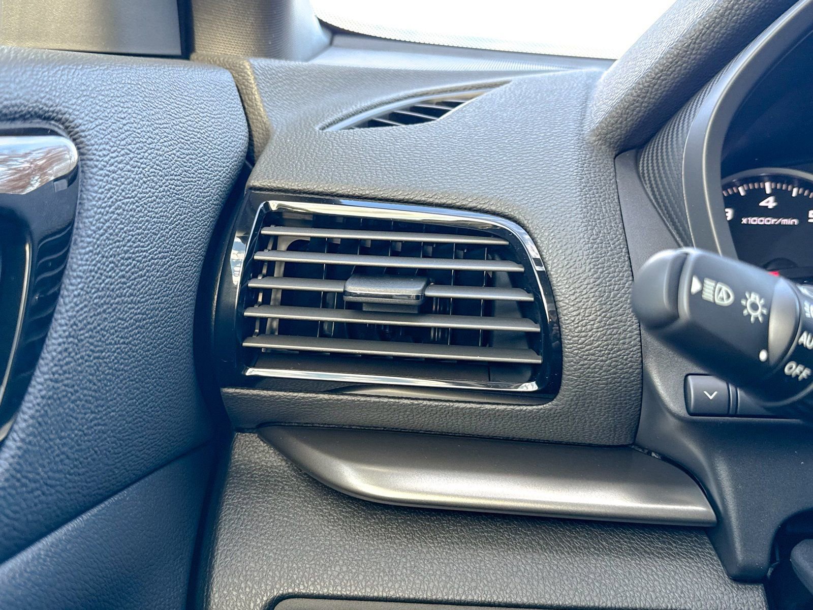 New 2026 Mitsubishi Eclipse Cross Black Edition image 44