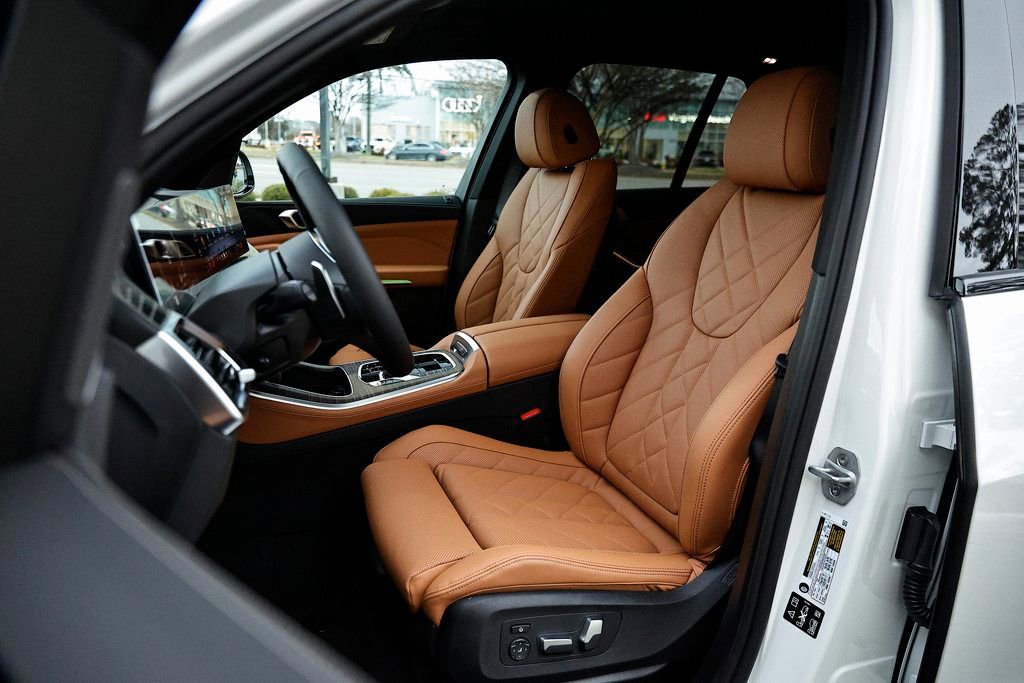 New 2026 BMW X5 xDrive40i w/ M Sport Package image 21
