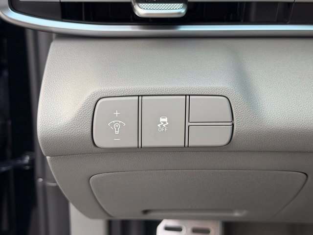 New 2026 Hyundai Elantra Sport FWD image 23