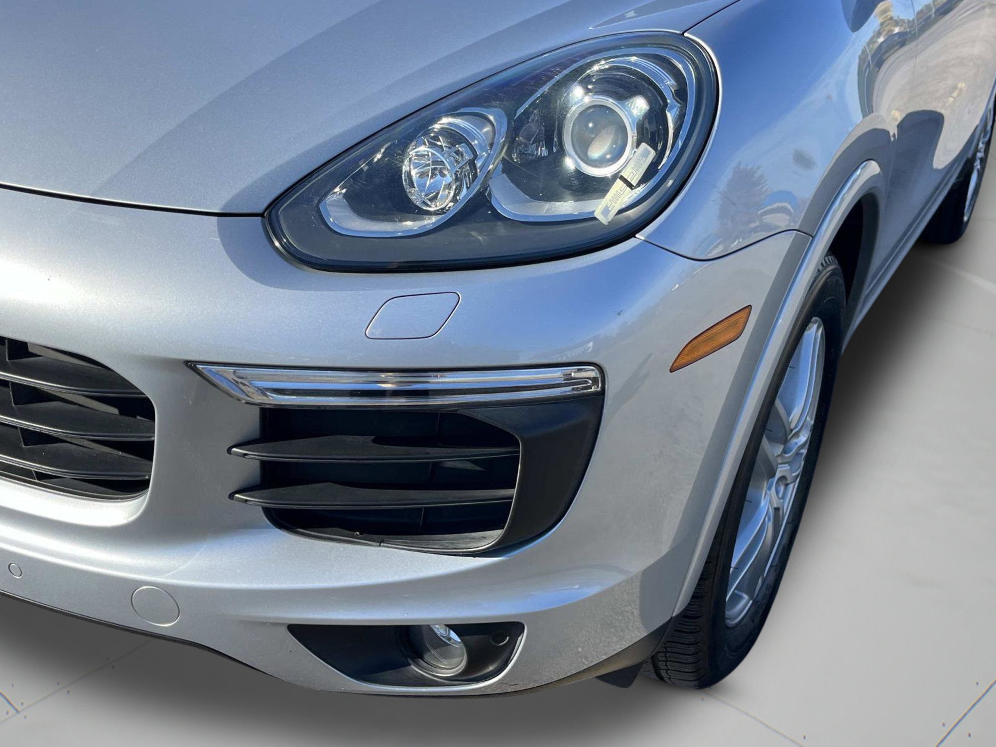 Used 2017 Porsche Cayenne Platinum Edition image 37