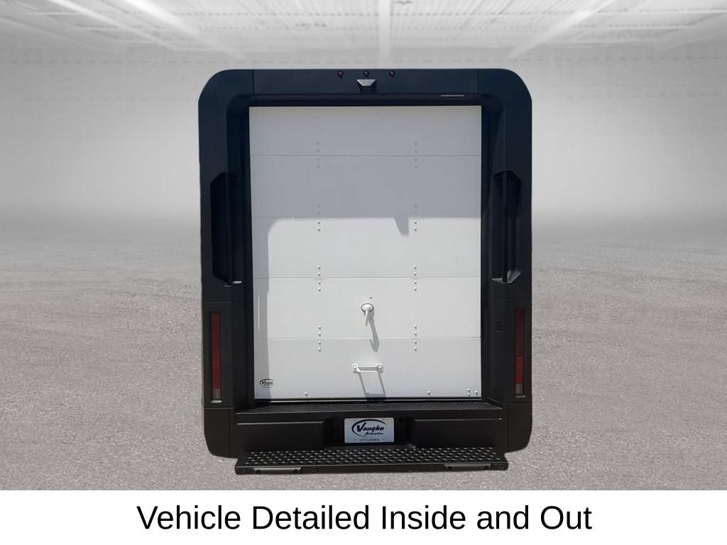 Used 2024 Chevrolet Brightdrop 600 w/ Commercial Equipment Package AWD/4WD image 11