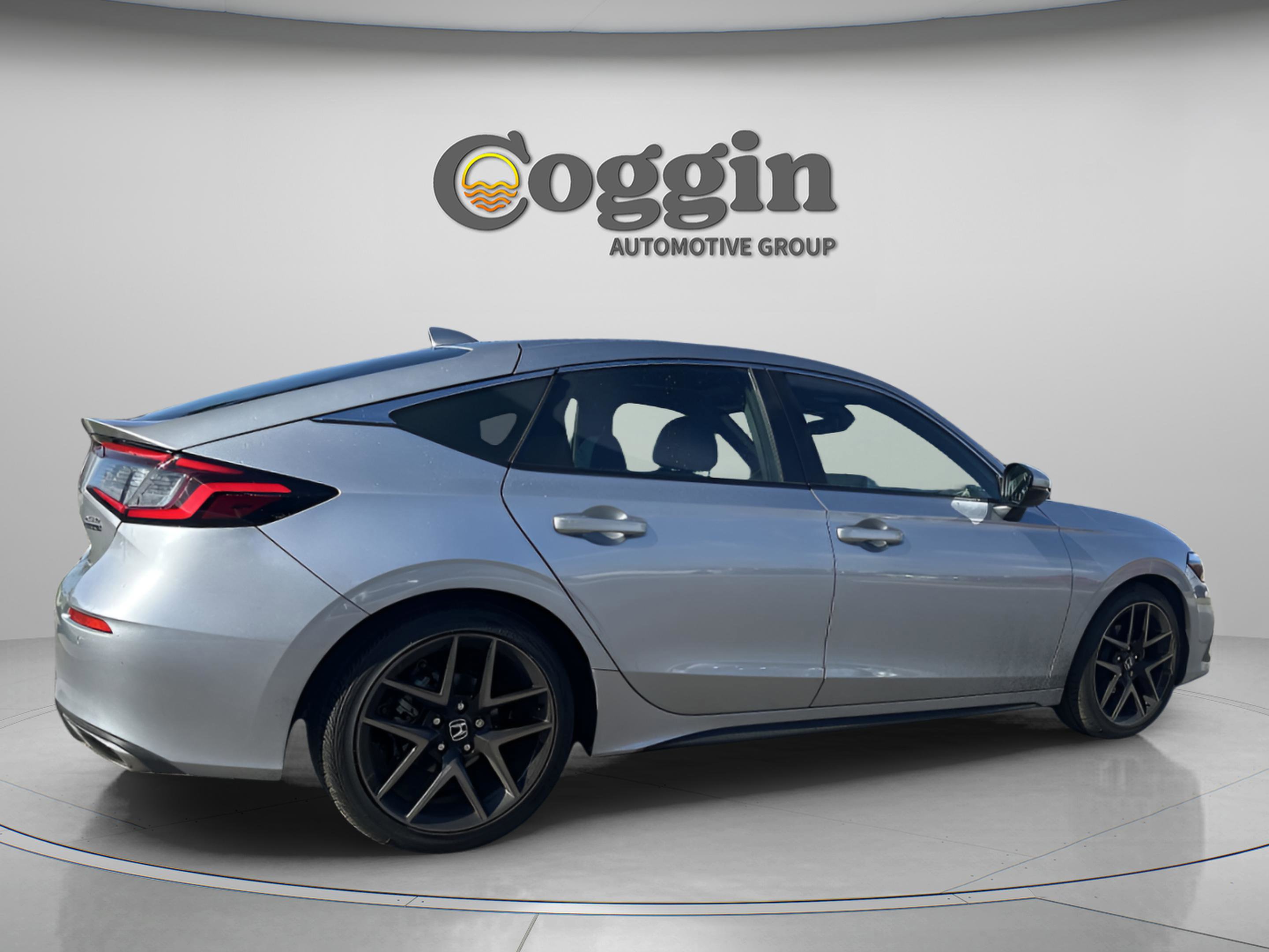 Used 2022 Honda Civic Sport Touring image 6