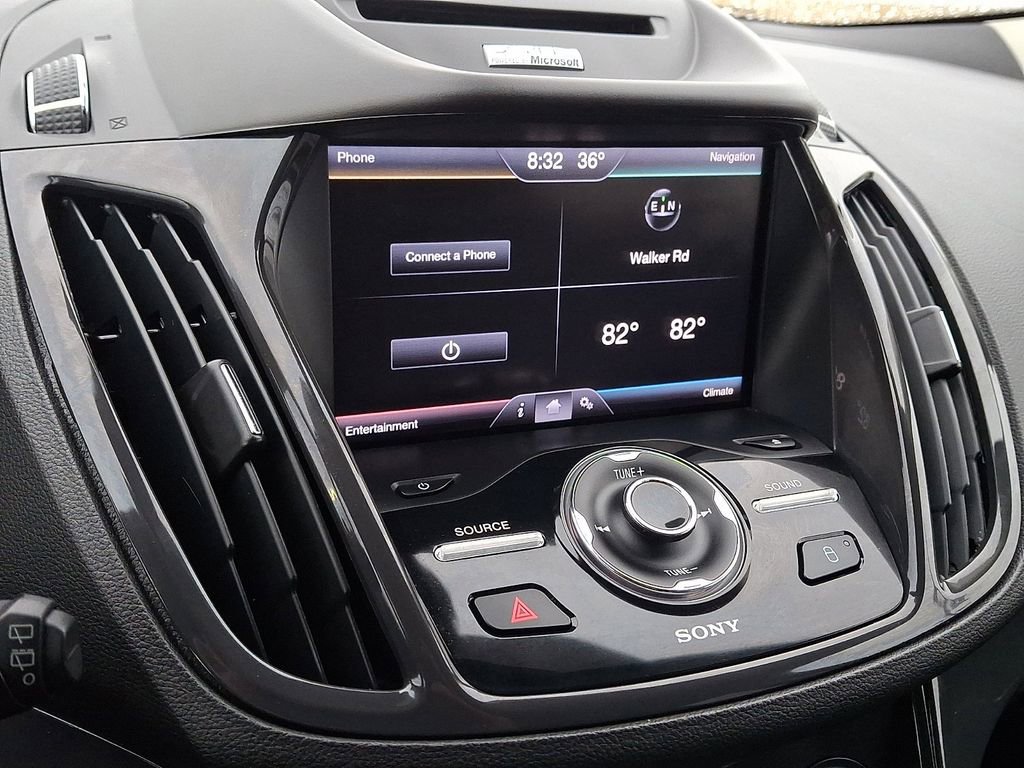 Used 2013 Ford Escape Titanium w/ Class II Trailer Tow Pkg image 17