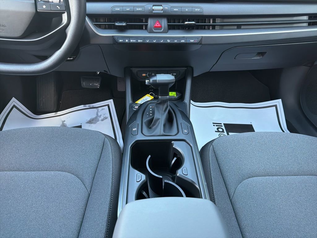 New 2025 Kia K4 LX image 28