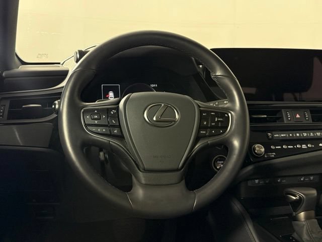 Used 2025 Lexus ES 300h w/ Premium Package FWD image 24
