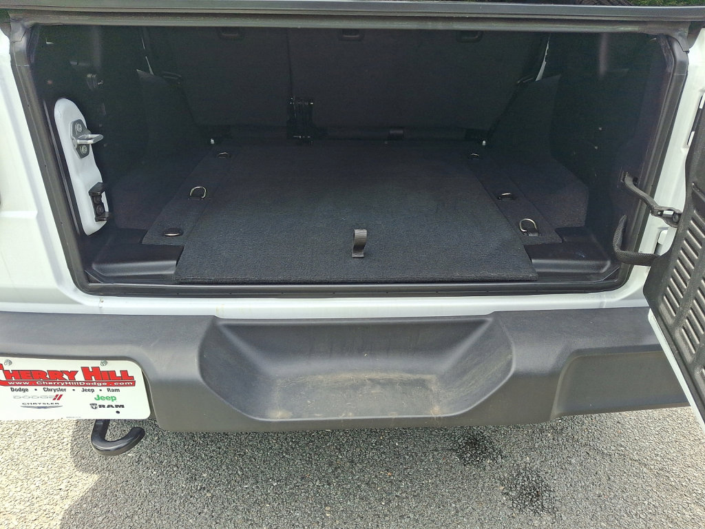 Used 2022 Jeep Wrangler Unlimited Sport AWD/4WD image 18