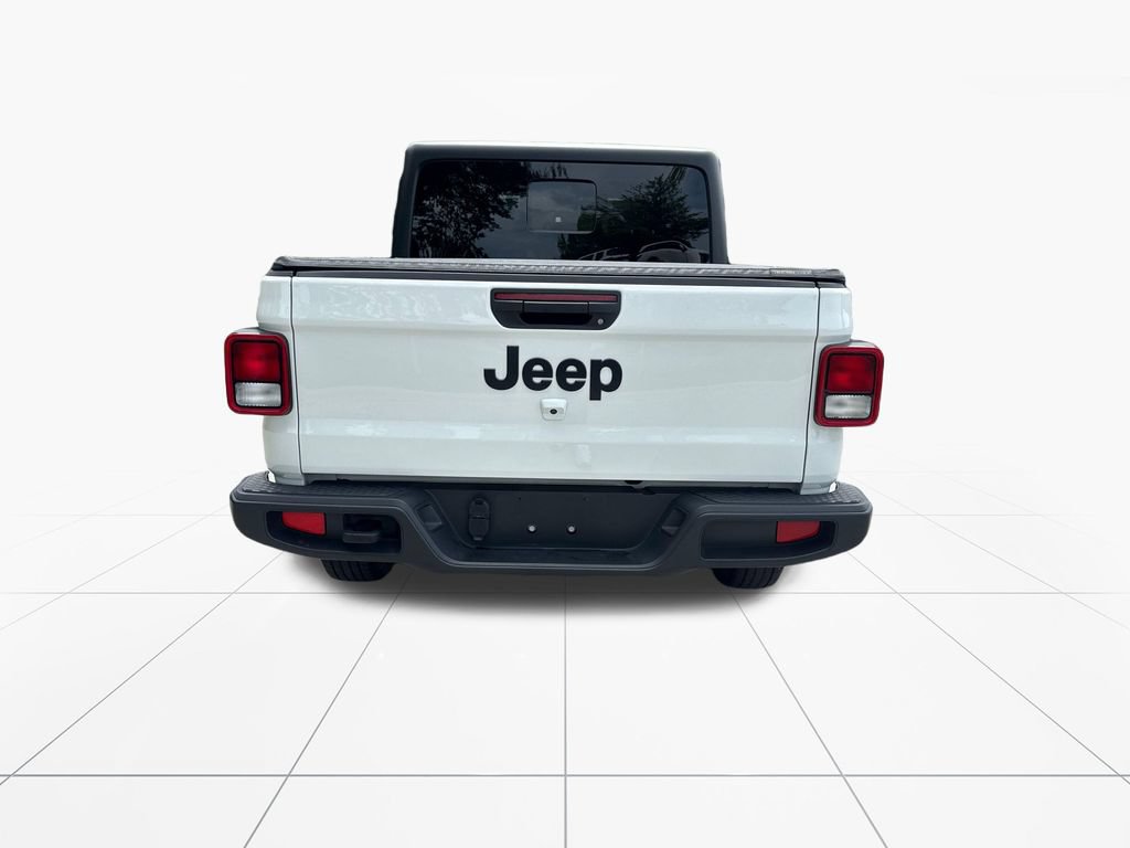 Used 2024 Jeep Gladiator Sport AWD/4WD image 7