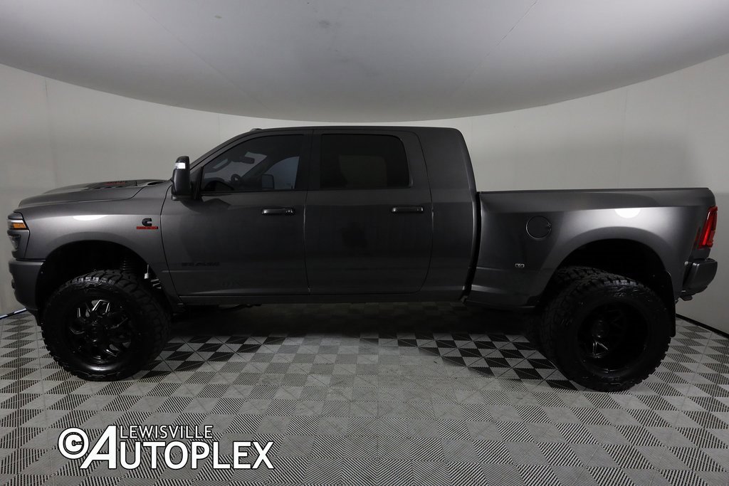 Used 2025 RAM 3500 Laramie w/ Night Edition image 11