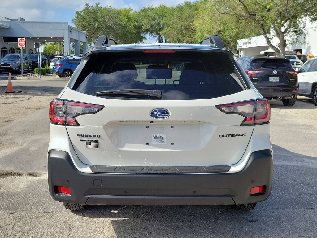 Used 2025 Subaru Outback Onyx Edition AWD/4WD image 4