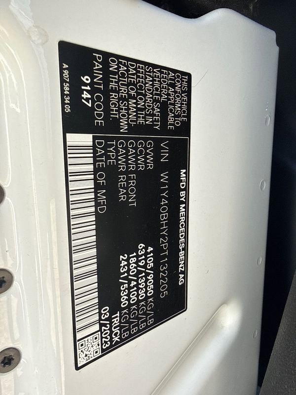 Used 2023 Mercedes-Benz Sprinter 2500 image 34