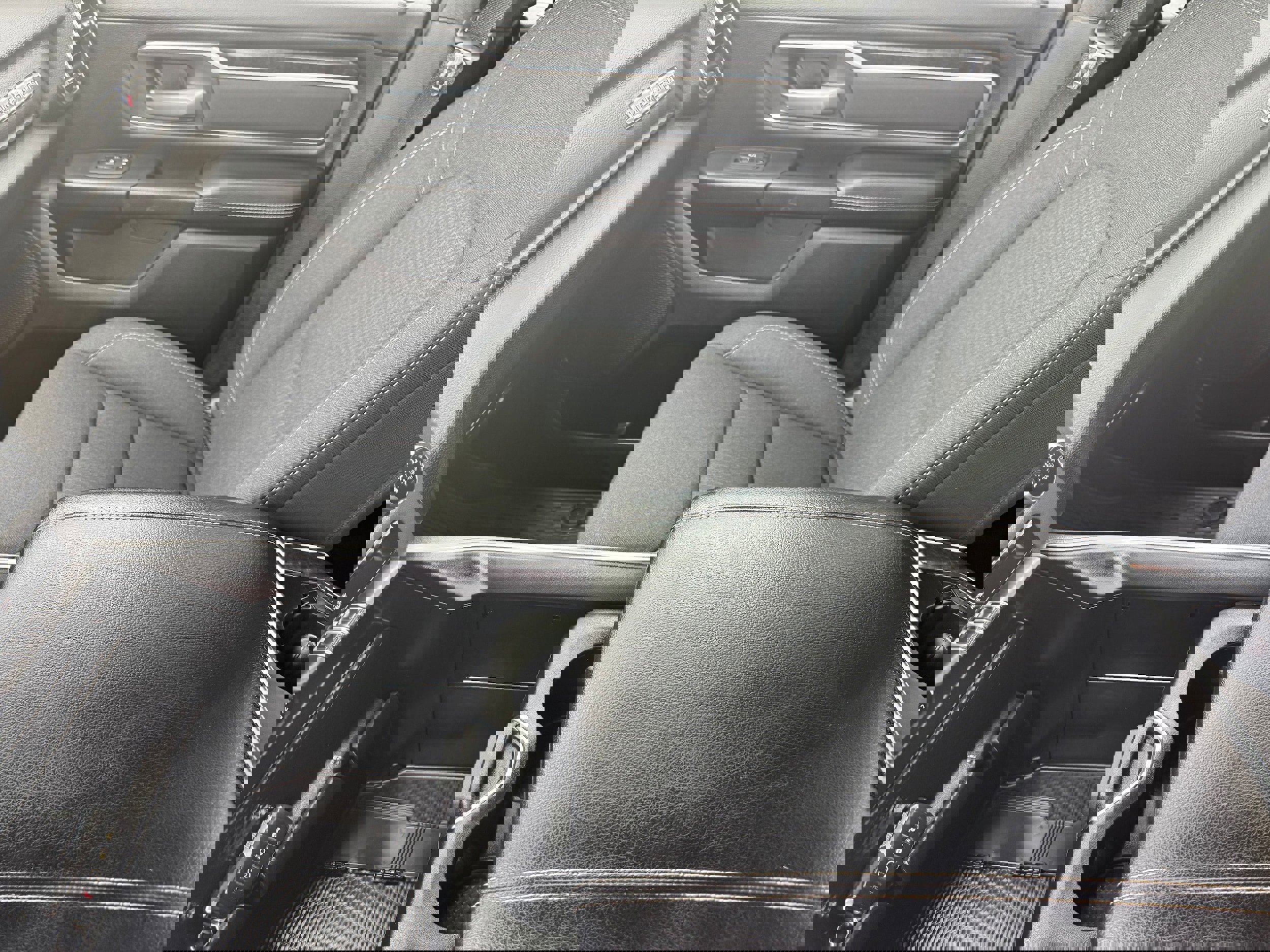 Used 2024 RAM 1500 Lone Star image 9