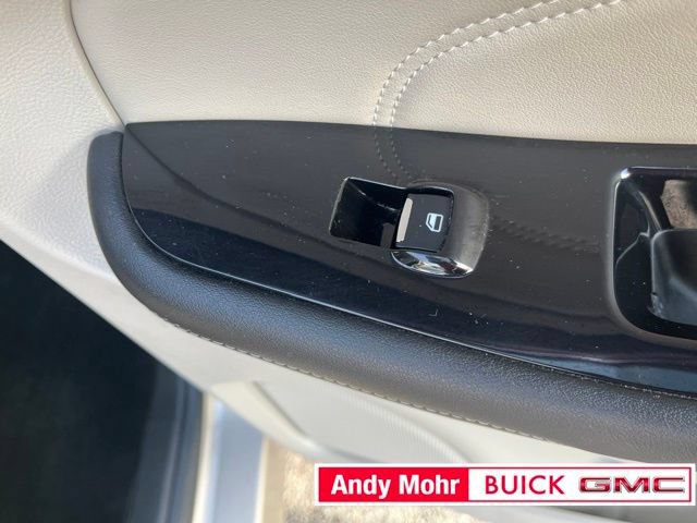 Used 2017 Ford Edge Titanium w/ Technology Package FWD image 36
