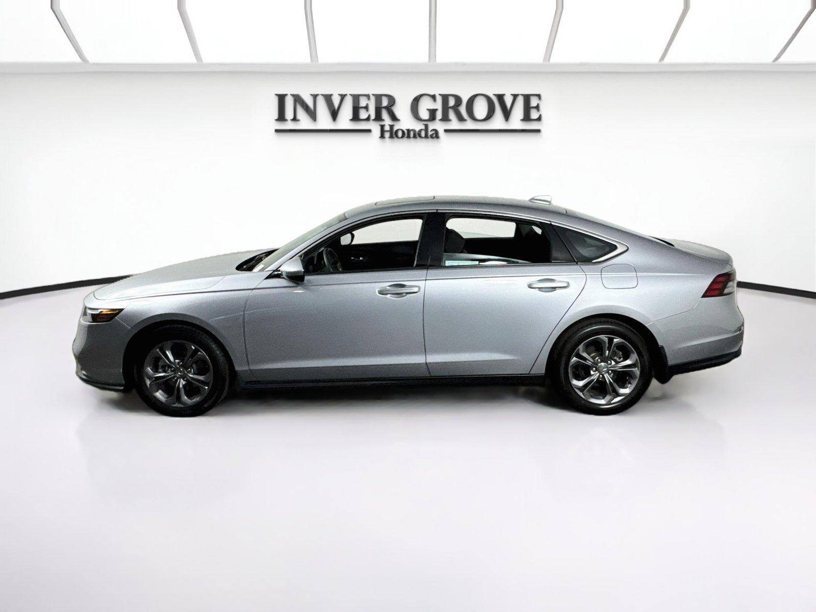 Used 2023 Honda Accord EX image 8