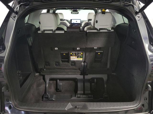 Used 2025 Toyota Sienna XSE w/ XSE Plus Package AWD/4WD image 29
