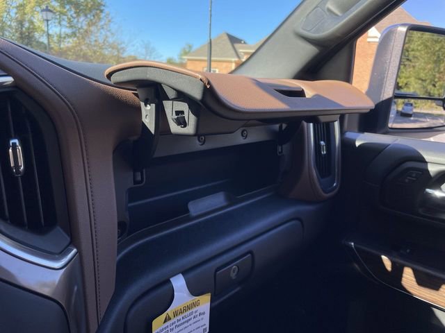 Used 2022 Chevrolet Silverado 2500 High Country w/ Technology Package image 37