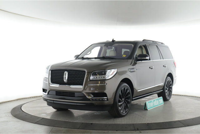 Used 2021 Lincoln Navigator Black Label w/ Special Edition Package AWD/4WD image 10