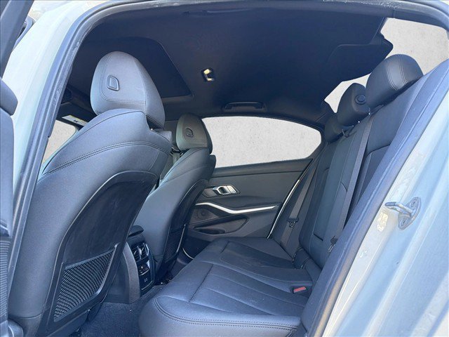 Used 2021 BMW 330i xDrive Sedan w/ Driving Assistance Package AWD/4WD image 22