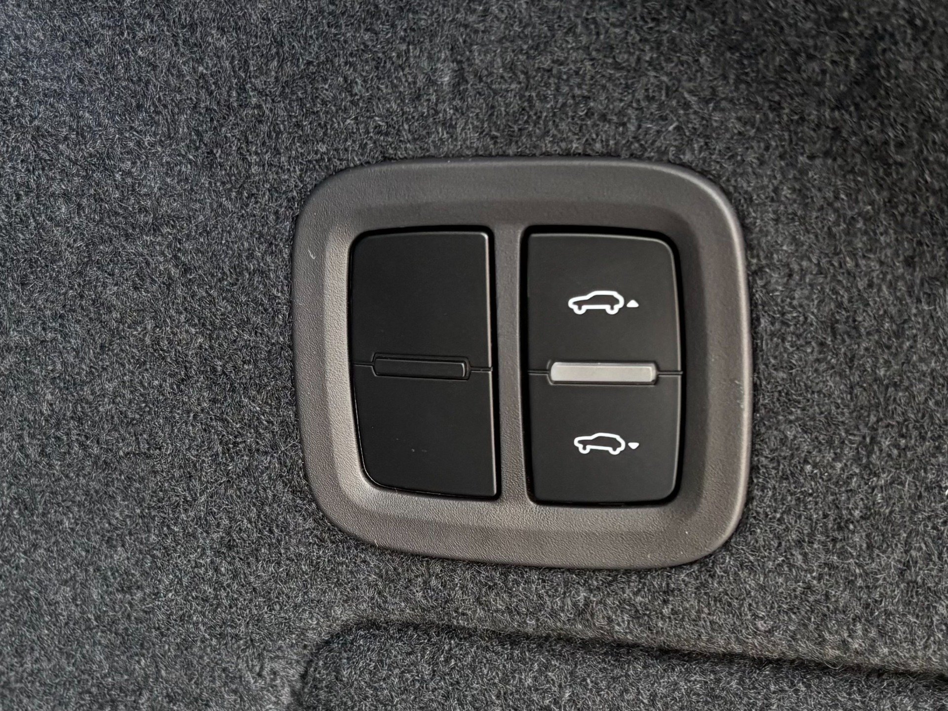Used 2025 Porsche Cayenne S AWD/4WD image 29