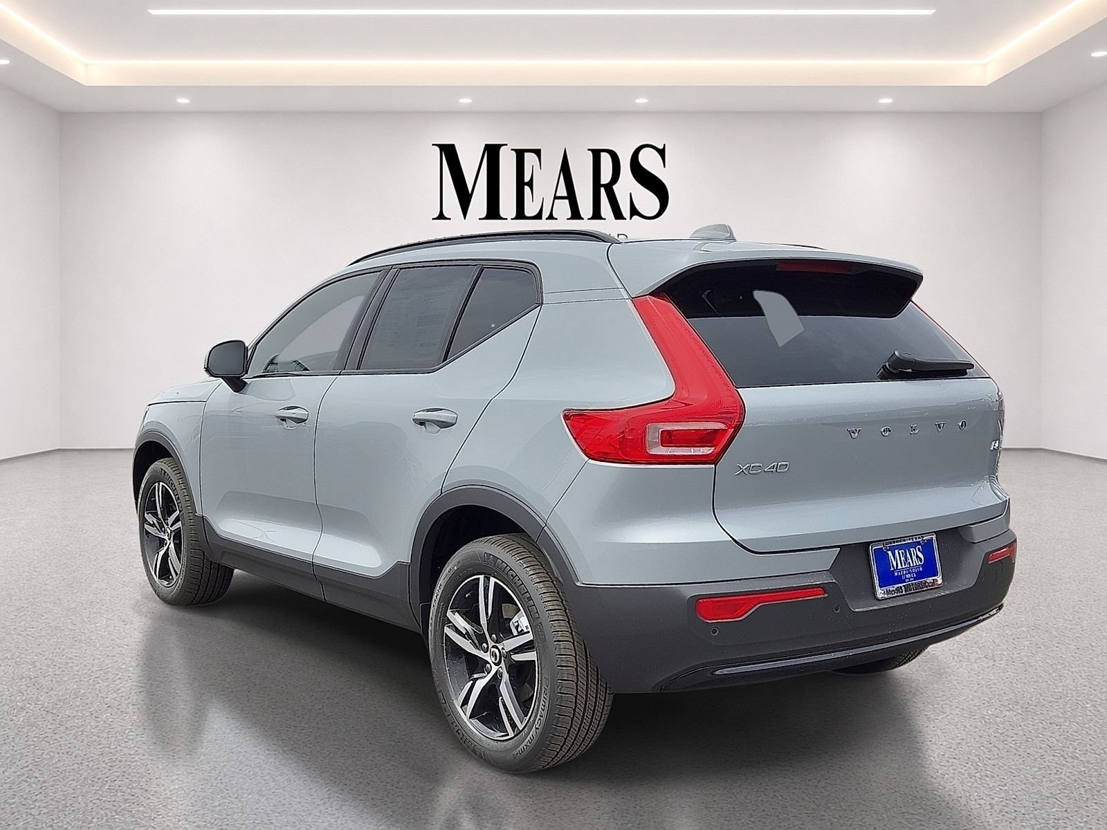 New 2026 Volvo XC40 B4 Core FWD image 3