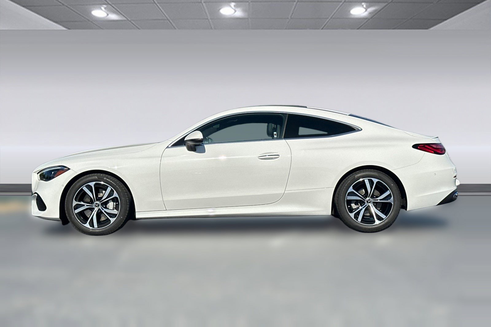 Certified 2024 Mercedes-Benz CLE 300 4MATIC Coupe image 2