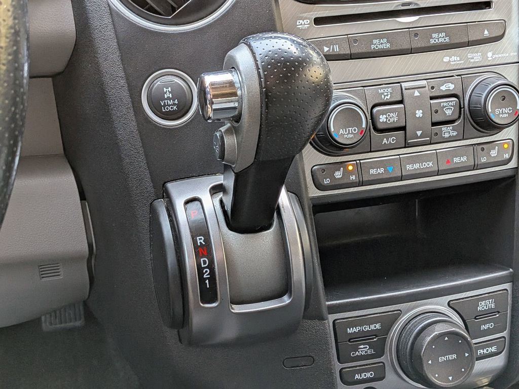 Used 2015 Honda Pilot Touring image 19